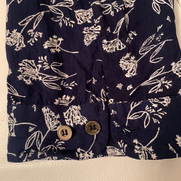 Angie White/ Black Mini Dress. Size M - Picture 10 of 11